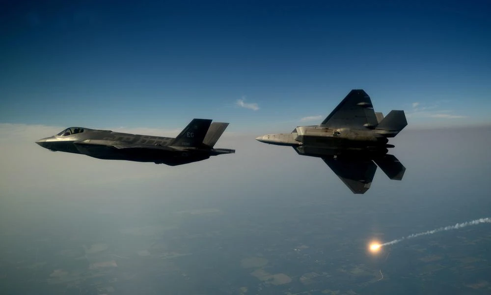  Το F-22 χρησιμοποιείται για τη δοκιμή των δυνατοτήτων Next Generation Air Dominance (NGAD)
